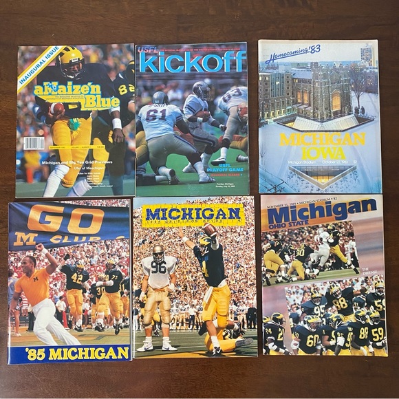 1980-1989 Lot Of 24 Michigan Wolverine Football Sports Magazine Memorabilia RARE - Picture 6 of 6